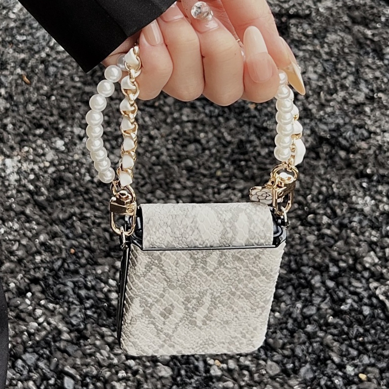 Luxurious Snake Texture Leathe - Leather Bracelet recension och pris