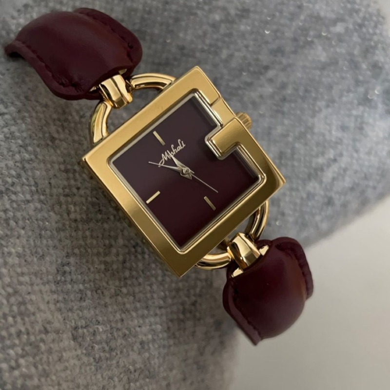 PEIYING Niche High-end Design  - Leather Bracelet recension och pris